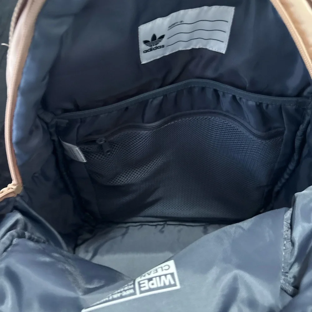 Adidas Women's Backpack in Cream - Picture 4 of 5